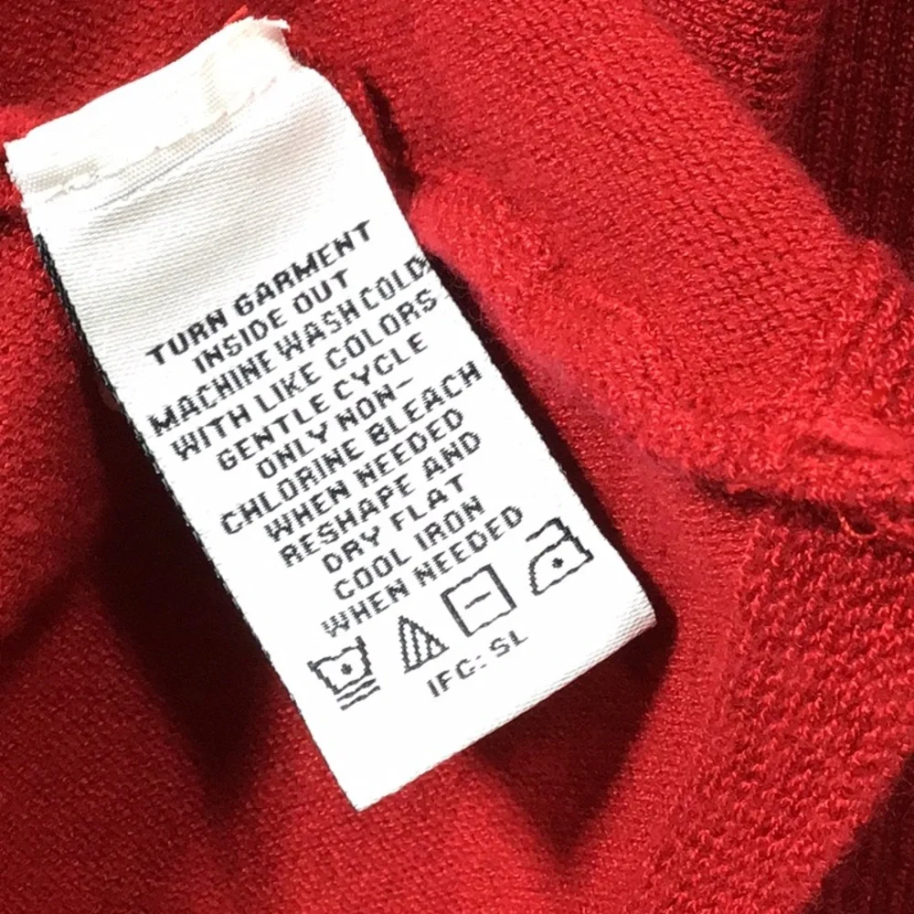 🍒 RXB Red Dolman Sleeve Long Rib Knit Cuffs Gold Buttons Soft Rayon Blend - Picture 5 of 7